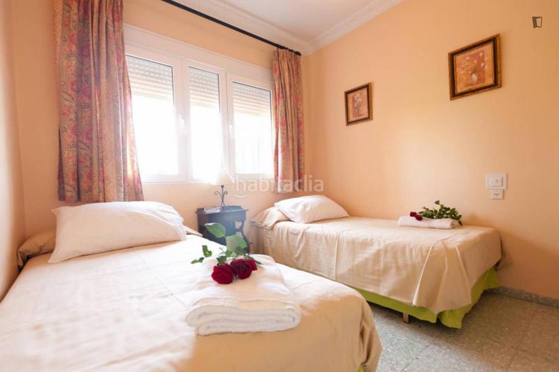 Foto f82c0662-ce62-4e2d-8b17-bdadca9c274d. Alquiler casa en La Paz Alcalá de Guadaira