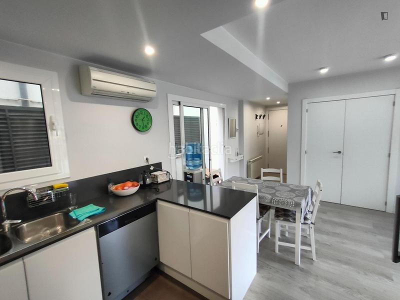 Foto 0602bba5-95f0-4118-b28e-141716056751. Rent apartment with heating in Santa Eulàlia Hospitalet de Llobregat (L´)