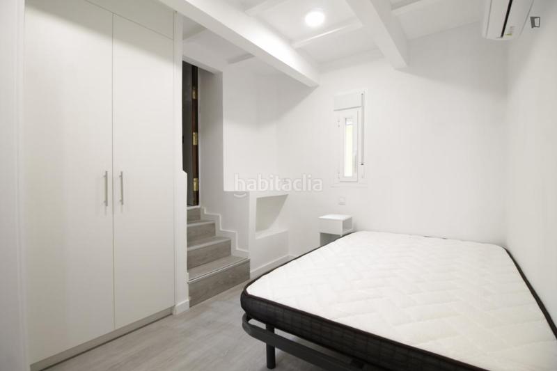 Foto d9da3d17-85b8-4751-a3f1-f2da6e2a32a9. Rent studio in Bellas Vistas Madrid