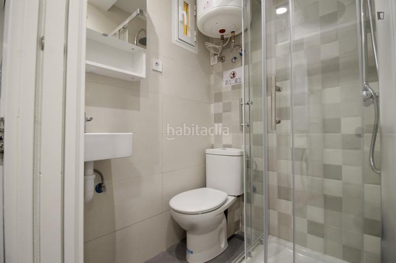 Foto 36635025-f618-46e3-ac13-4732541847d1. Miete studiowohnung in Bellas Vistas Madrid