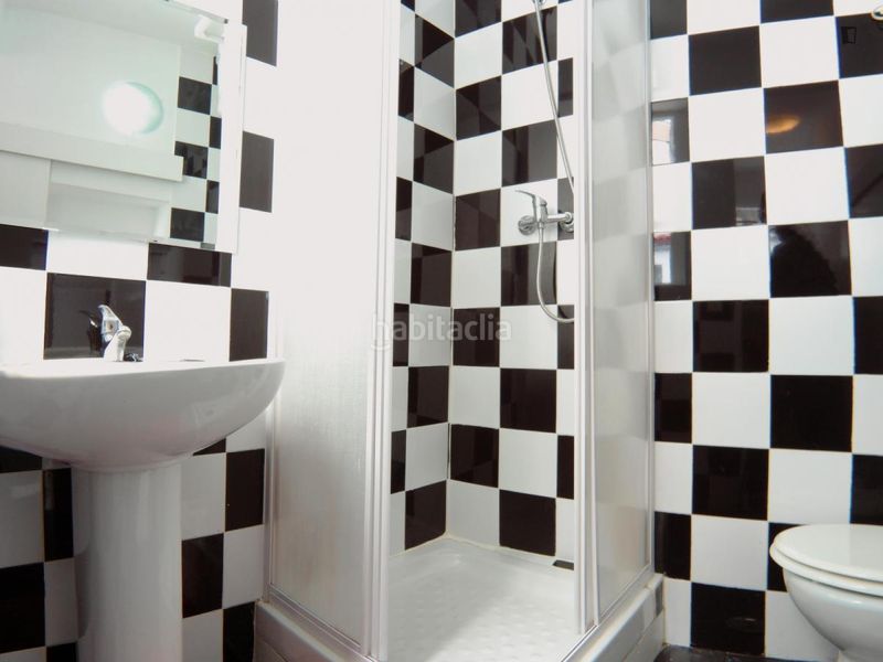 Foto b9e622cb-c10f-4028-9939-7b5fb7301d67. Location studio dans Valdeacederas Madrid