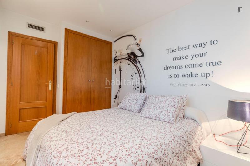 Foto 0c64562b-8ac5-4727-a62f-11080a7e7208. Alquiler apartamento en Russafa Valencia