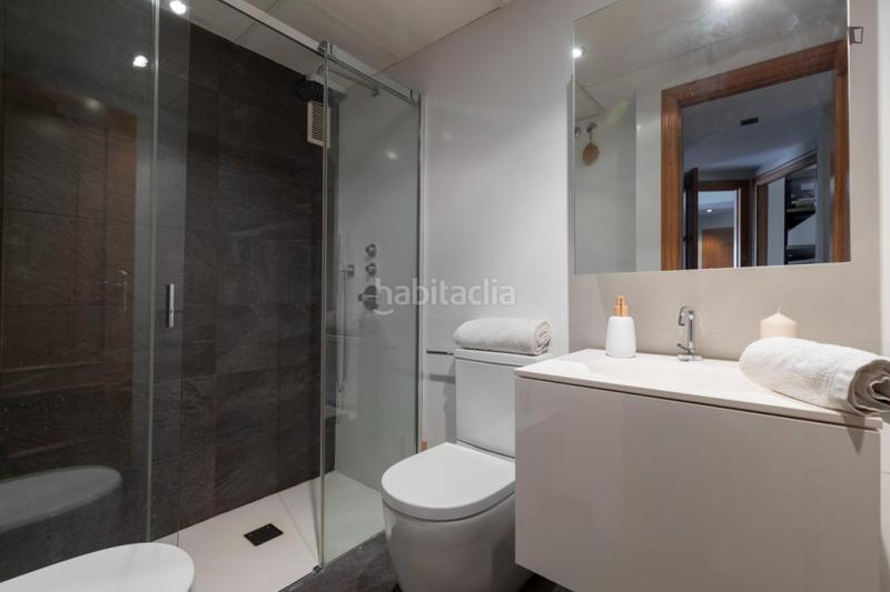 Foto a8d24129-f6bd-4569-aa72-ba378783b08d. Alquiler apartamento en Russafa Valencia