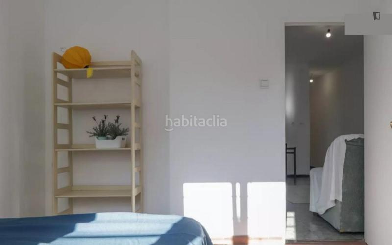 Foto 053f5f46-5b22-4e35-89f1-086443e441d7. Alquiler apartamento en Valdeacederas Madrid