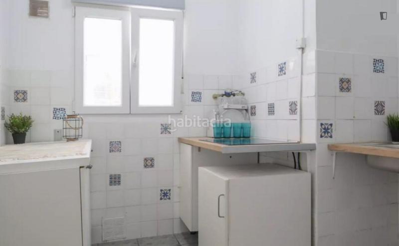 Foto 5a4cd5c8-63ca-40cc-bbbe-ba2e21faed1f. Alquiler apartamento en Valdeacederas Madrid