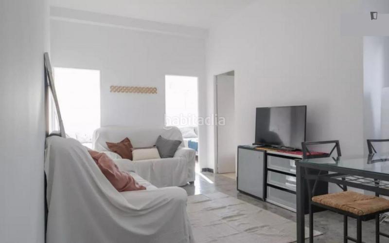 Foto 6ddcc301-372a-403a-8f03-2b3b6baf09bc. Alquiler apartamento en Valdeacederas Madrid