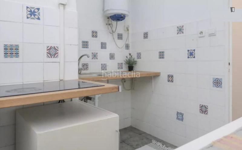 Foto 7019a691-f7bb-4391-8df2-1241bdb0d57e. Alquiler apartamento en Valdeacederas Madrid
