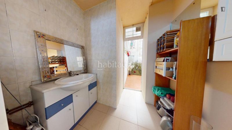 Foto 8ef18bd0-e28b-4a6a-8598-03e51596f016. Lloguer apartament amb calefacció a Los Cármenes Madrid