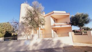 Casa aparellada a Badia Blava-Badia Gran-Tolleric. Venta pareado en bahia grande con piscina