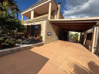 Chalet in Badia Blava-Badia Gran-Tolleric. Impecable chalet en urbanizaciones de lucmajor