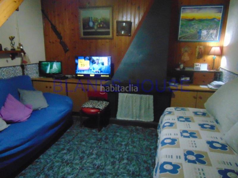 Foto 4e2bc866-7c88-488c-9d4f-9301e8346890. Casa amb calefacció aparcament piscina a Aiguaviva Parc Vidreres