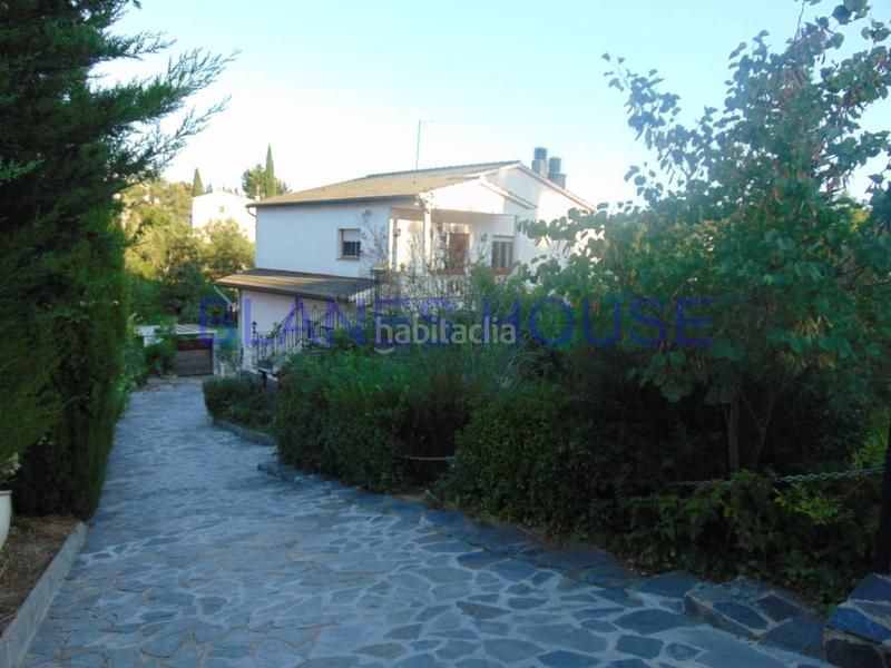 Foto 7352bab3-aaa7-413c-9aaf-f71341182fb5. Casa amb calefacció aparcament piscina a Aiguaviva Parc Vidreres