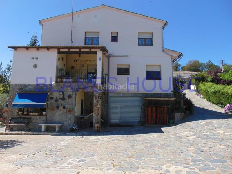 Foto bb0e0d90-bf4f-49d8-a998-e044e082e0df. Casa amb calefacció aparcament piscina a Aiguaviva Parc Vidreres