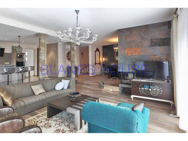 Foto 034e74df-8a60-4b96-bb57-412e974c4321. Casa villa en venta en Mont Ferrant-Joan Carles I Blanes