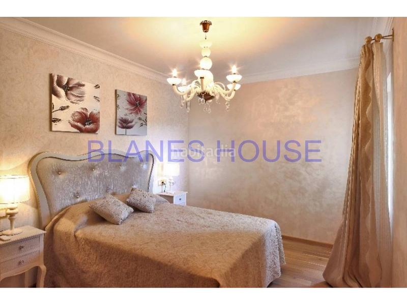 Foto bbea0c27-d882-48ae-8259-d87de2740179. Casa villa en venta en Mont Ferrant-Joan Carles I Blanes