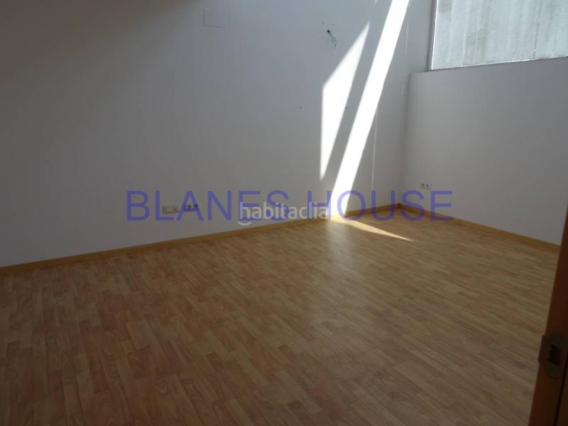Foto 55189169-4c11-4e2f-b26c-6b0bedbd8dc0. Local comercial  en venta en Mercat-Mas Moixa Blanes