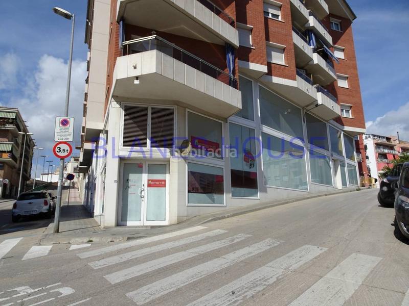 Foto b74f1cab-338b-4dfd-801f-b10ffed02f59. Local comercial  en venta en Mercat-Mas Moixa Blanes