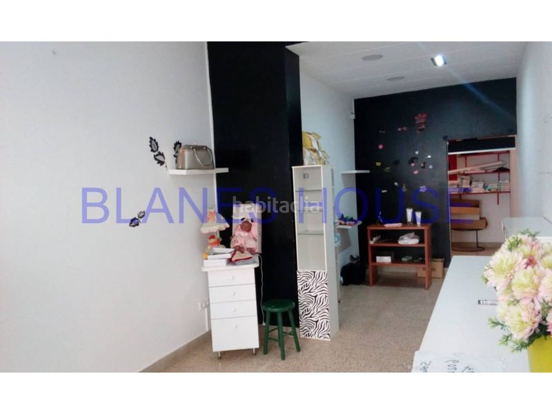 Foto d99b5748-7381-4a4d-b153-7a0c9c223fa3. Local comercial a Centre Lloret de Mar