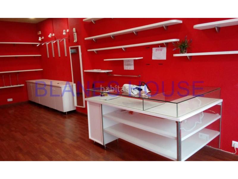 Foto 219c45c4-4970-4fd9-980e-1a89c638ed33. Local commercial dans Centre Lloret de Mar