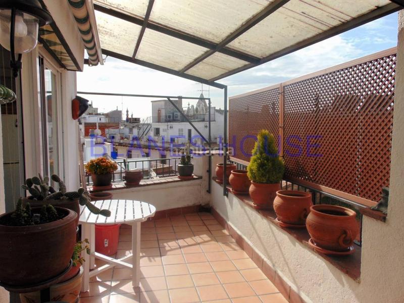 Foto 0376fe3e-08c3-4b47-aa82-4617a89b848a. Edificio in Centre Lloret de Mar