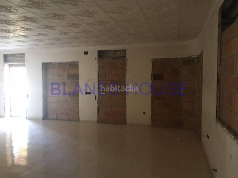 Foto 22cde704-876a-42cf-8601-254c0dea0615. Haus mit parking pool in La Goba Vidreres