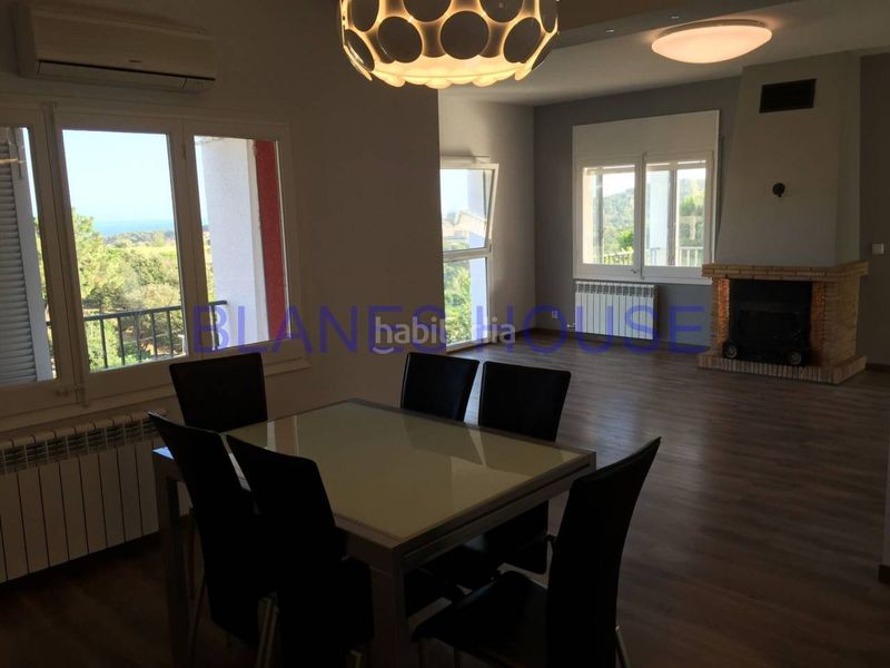 Foto 4ca33a70-0dde-48c0-bb19-9df28fee7e12. Casa con riscaldamento parcheggio in Centre Lloret de Mar