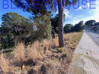Landgut  Calle pedraforca. Terreno en venta en urbanitzacions el mas mórasant danielblanes