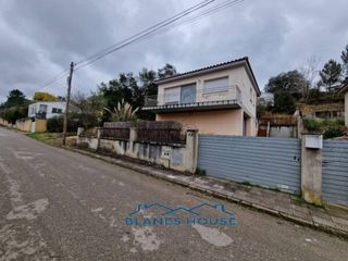 House  Avenida llac. Casa en venta en urbanitzacions del nord