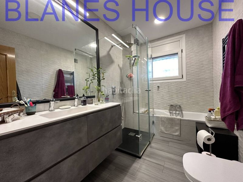 Foto 5a6f557a-5154-47a8-b1f4-6164c516f50f. Casa a calle rafael alberti 62 a Lloret Residencial - Montlloret Lloret de Mar