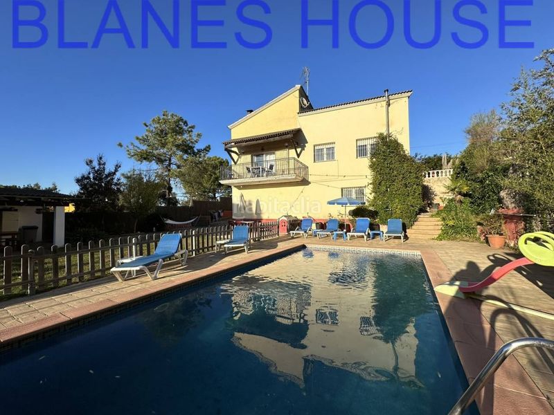 Foto e9f55171-3258-43fe-9cb9-eff76386117a. Casa a calle rafael alberti 62 a Lloret Residencial - Montlloret Lloret de Mar