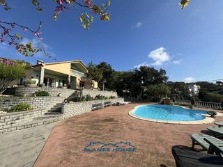 Haus in Calle la selva 777. Casa en venta en maçanet de la selva!
