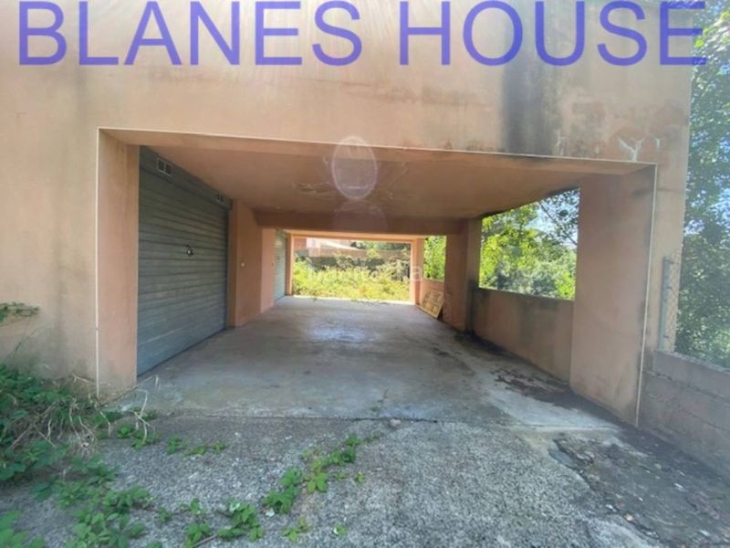 Foto 4d4016a3-b7a3-491b-aea3-1a376ce1c75e. Casa amb aparcament a Aiguaviva Parc Vidreres