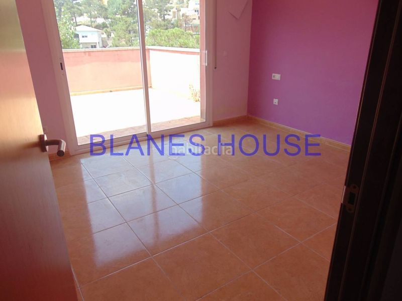 Foto 4f7e38d5-0446-41ad-a9ed-7ea828b2be21. Casa amb aparcament a Aiguaviva Parc Vidreres