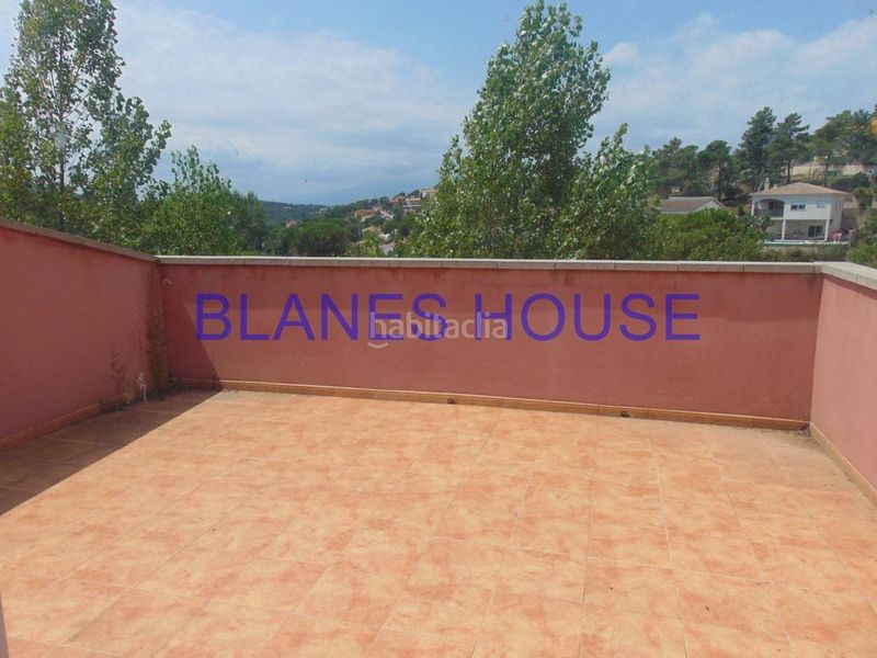 Foto 513d249e-217d-4cf7-9acb-0677d18829c5. Casa amb aparcament a Aiguaviva Parc Vidreres