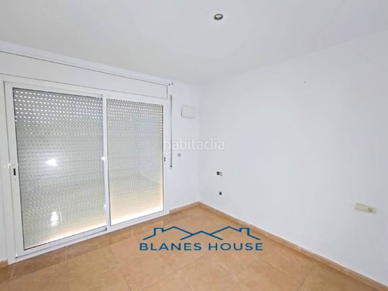 Foto 6b0b0a38-e74e-44c9-8bd1-e19210905f9f. Casa amb aparcament a Aiguaviva Parc Vidreres