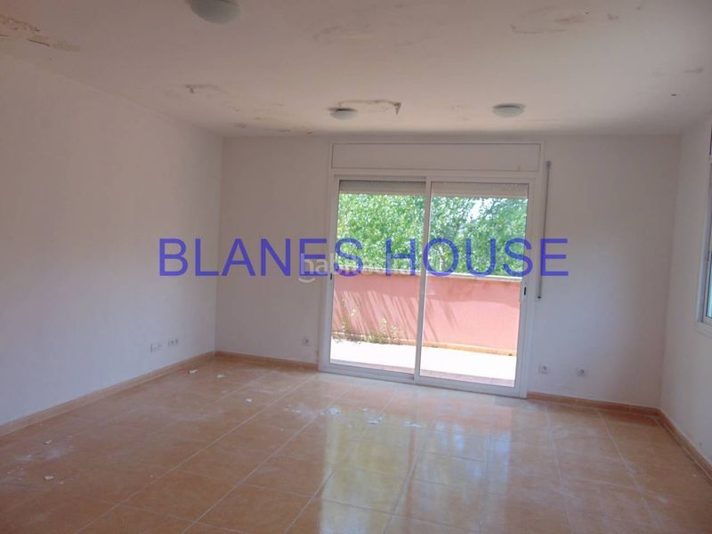 Foto c3dd7954-5f59-4370-a459-eac4ba5061f3. Casa amb aparcament a Aiguaviva Parc Vidreres