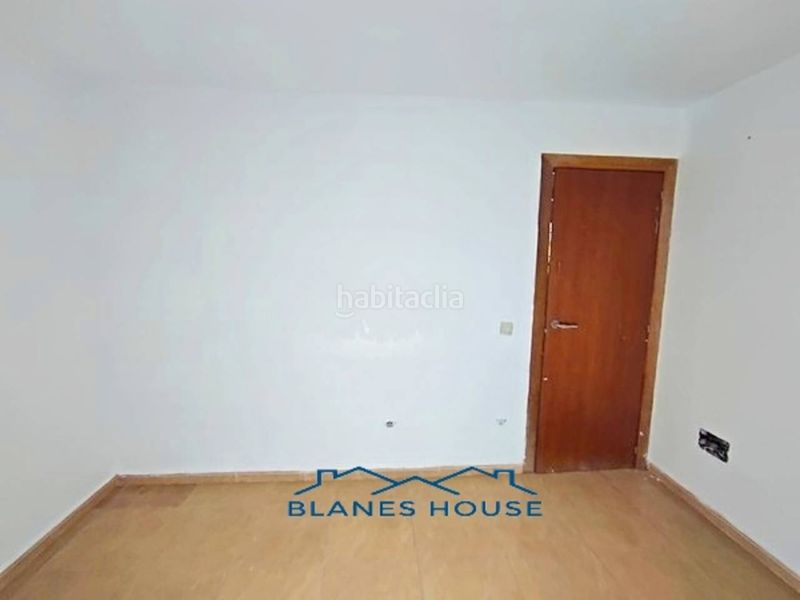 Foto cc38f3e3-e90e-4350-9f03-7aadb76056b8. Casa amb aparcament a Aiguaviva Parc Vidreres