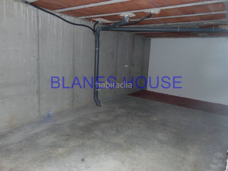 Foto d085a594-05ba-4c5a-863b-4353f99674da. Casa amb aparcament a Aiguaviva Parc Vidreres