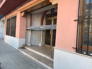 Lloguer Local Comercial a Prat de la riba 0. Local comercial en venta en centre
