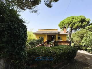 Maison  Avet 0. Casa en venta en maçanet de la selva