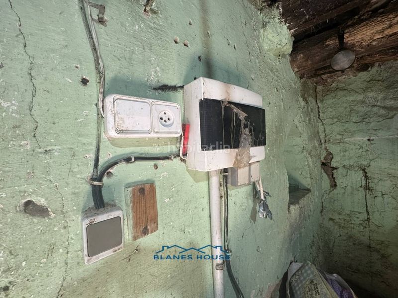 Foto 7131d46a-ec23-4d00-8527-46dc6081eb06. Finca rústica a calle bosch rabasa 1 a Centre Blanes