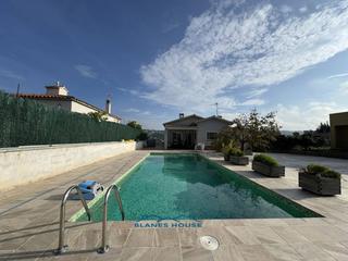 Casa a Astres 77. Venta de casa en lloret de mar