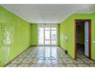 Pis a Joan carles i 21. Piso en venta en centre