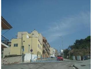 Local commercial à Ebre 25. Local en venta en blanes
