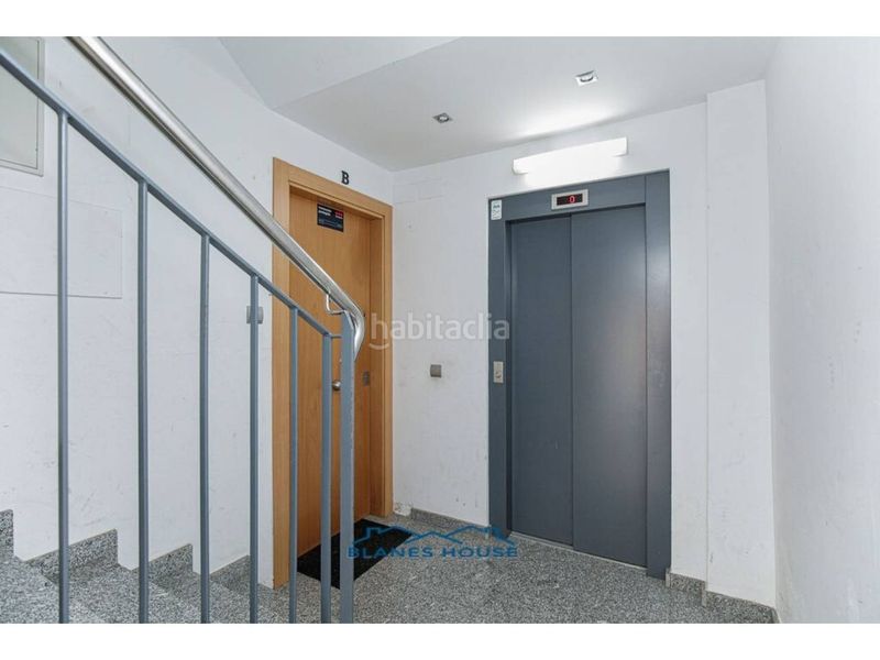 Foto b314cdef-0cb7-4752-b344-4278cfc8ef32. Pis a calle petit de raval 0 a Centre Blanes
