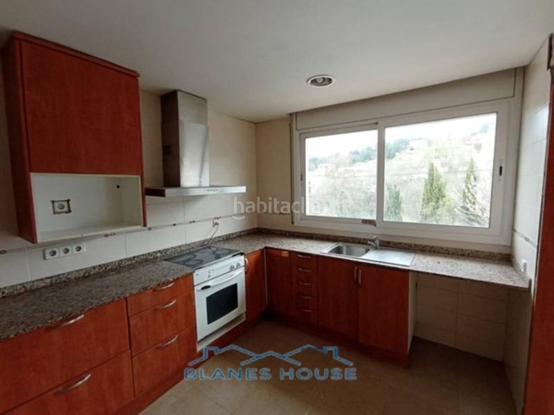 Foto 577a1740-431b-44e1-b8e4-2b8e21ef60fa. Chalet in llac 32 in Lloret Residencial - Montlloret Lloret de Mar