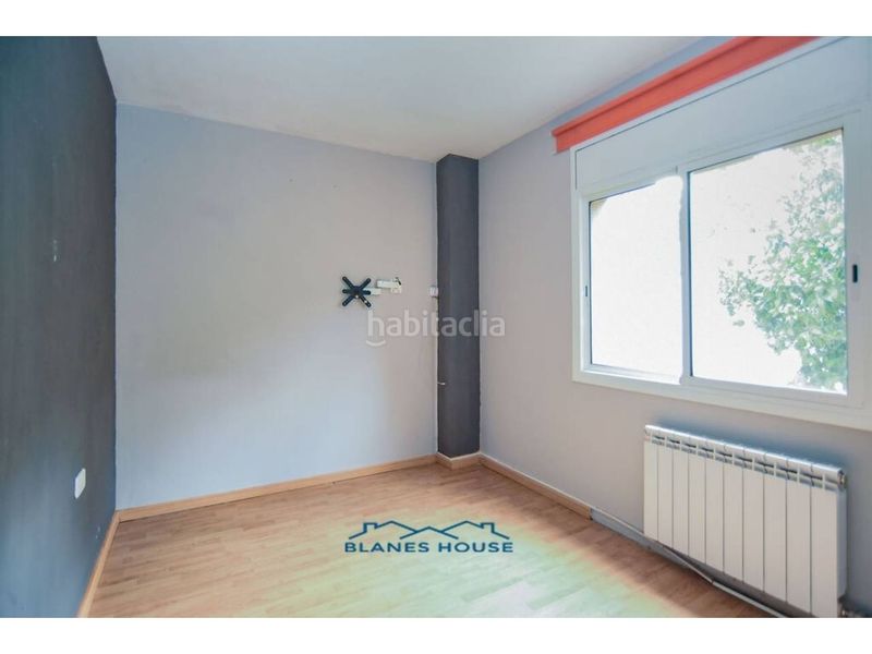 Foto 197ebe8c-bd8f-489d-ad1a-109edae8d4ed. Chalet dans calle petunia (parcela ll-33 aiguaviva parc) 29 dans Vidreres