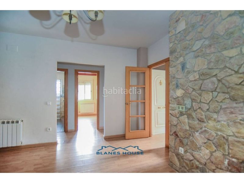 Foto ace9bfb1-6bc7-4223-9fc0-99cda3bfa3ab. Chalet dans calle petunia (parcela ll-33 aiguaviva parc) 29 dans Vidreres