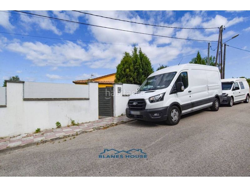 Foto f1b50a55-4461-4777-85cf-4b85559b8345. Chalet dans calle petunia (parcela ll-33 aiguaviva parc) 29 dans Vidreres