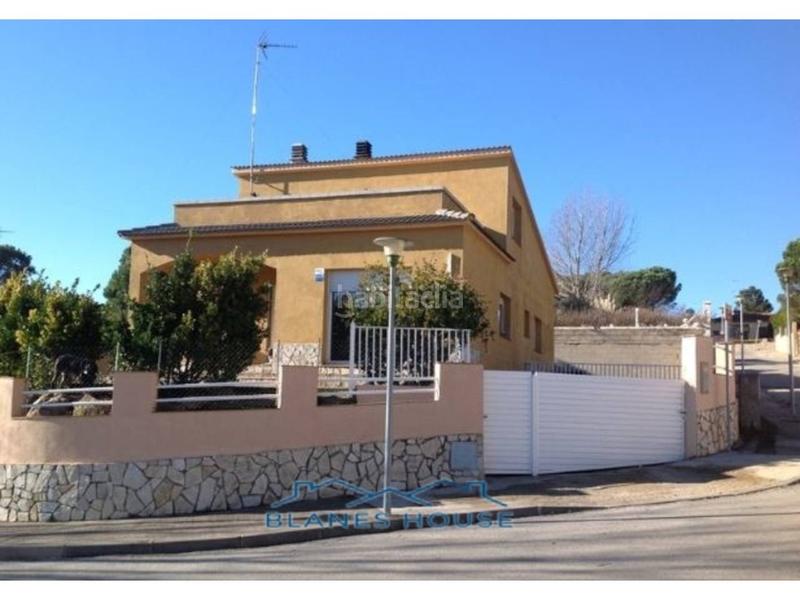 Foto 1916f08d-a741-4e29-8c5b-dd44b2a2f6f1. Chalet dans neptu 8 dans La Goba Vidreres